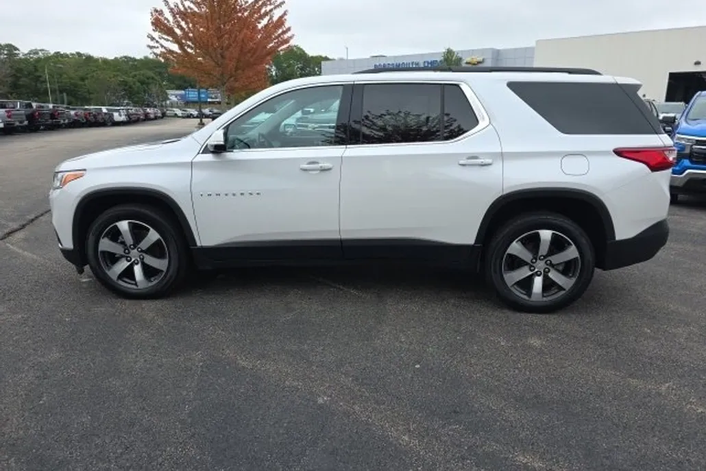 2020 Chevrolet Traverse Leather photo 1