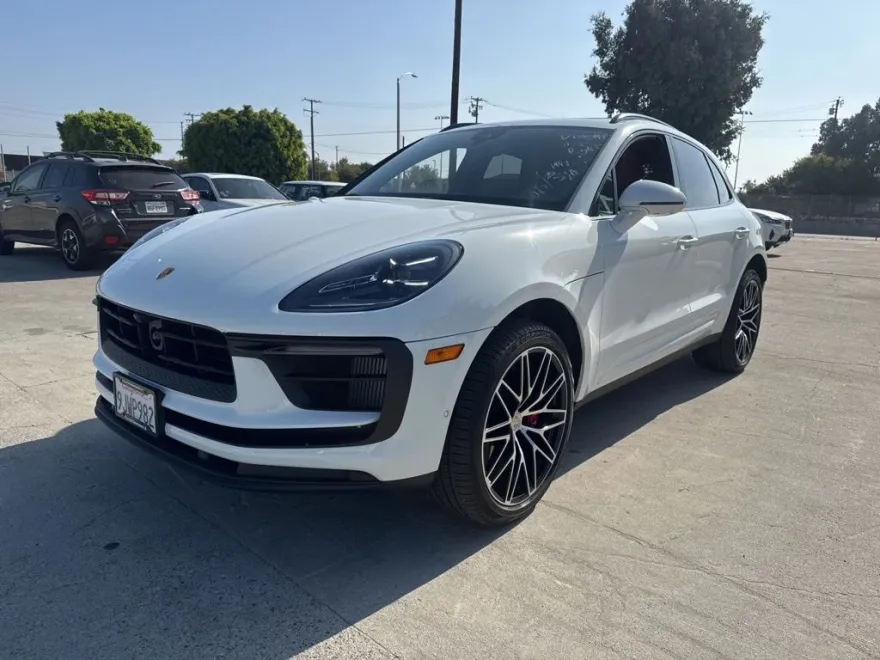 2024 Porsche Macan S photo 1