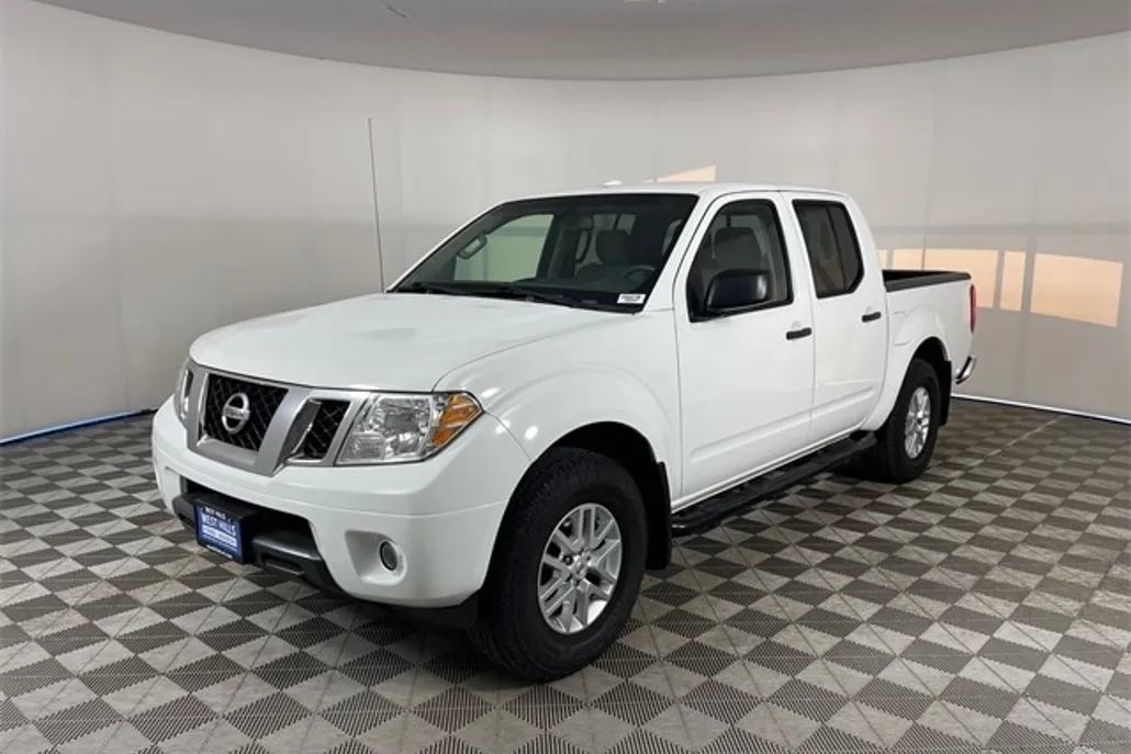 2016 Nissan Frontier SV photo 1