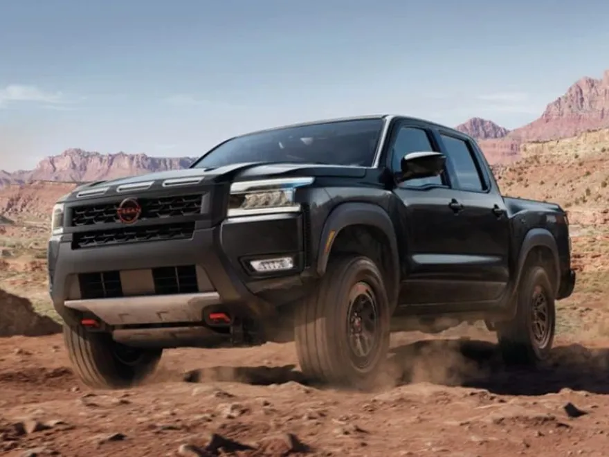 2025 Nissan Frontier PRO-4X Crew Cab photo 1
