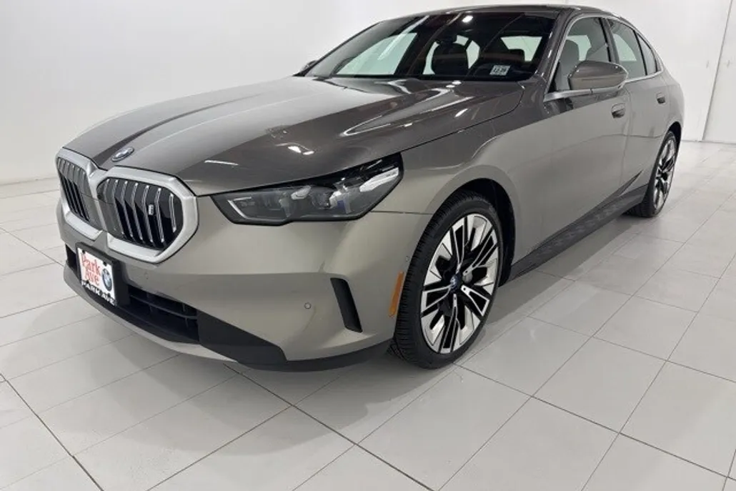 2025 Bmw i5 xDrive40 photo 1