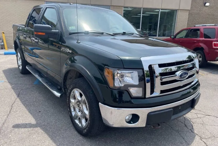2013 Ford F-150 XLT photo 1
