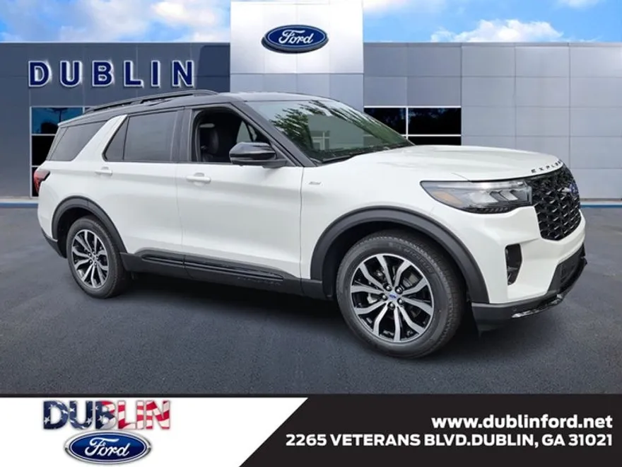2025 Ford Explorer ST-Line photo 1
