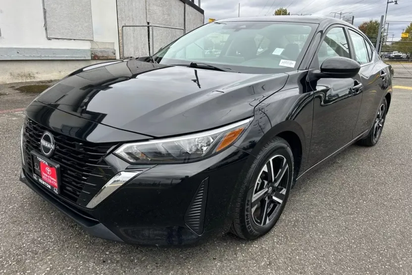 2024 Nissan Sentra SV photo 1