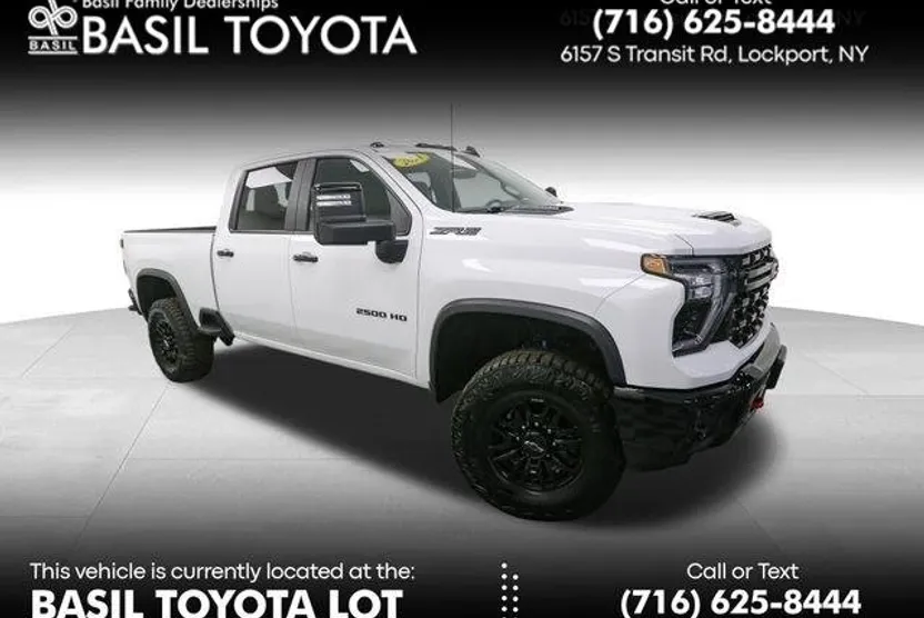 2024 Chevrolet Silverado 2500HD ZR2 photo 1