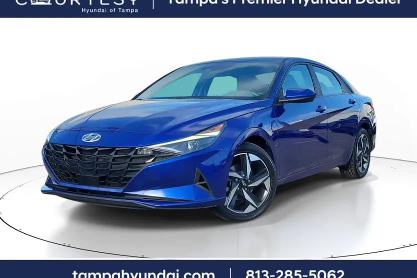 2023 Hyundai Elantra SEL photo 1
