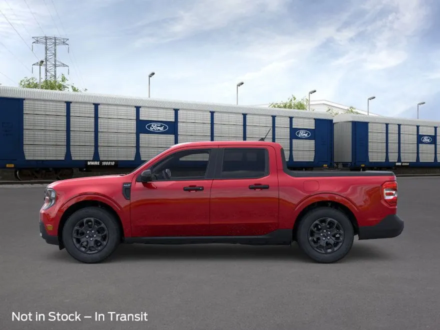 2025 Ford Maverick XLT photo 1