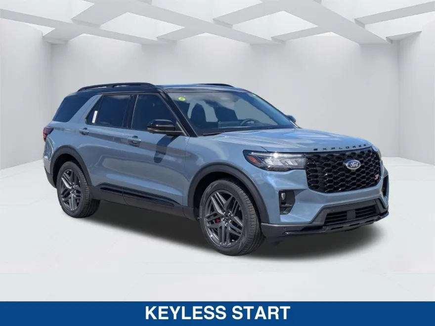 2025 Ford Explorer ST photo 1