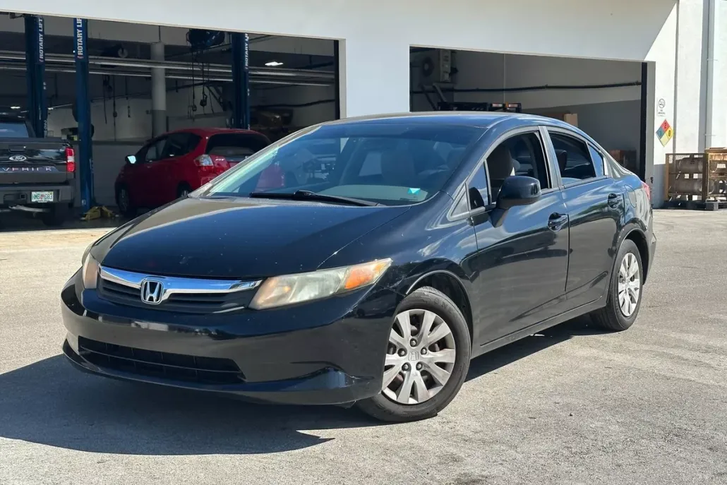2012 Honda Civic LX photo 1