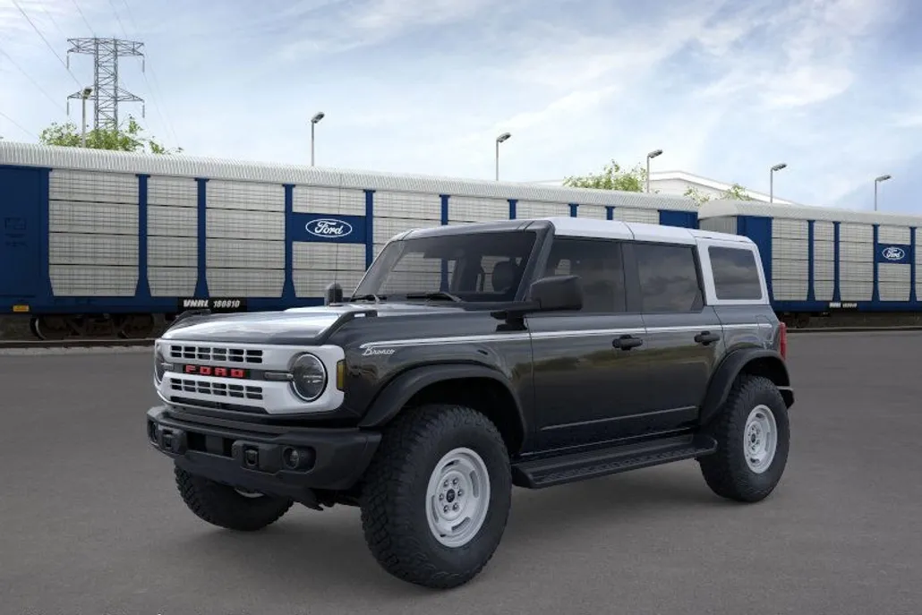 2025 Ford Bronco Heritage photo 1