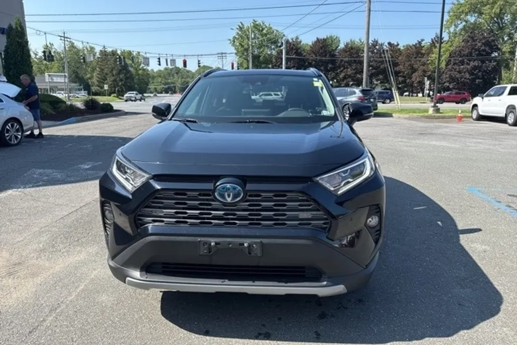 2021 Toyota RAV4 Hybrid Limited photo 1