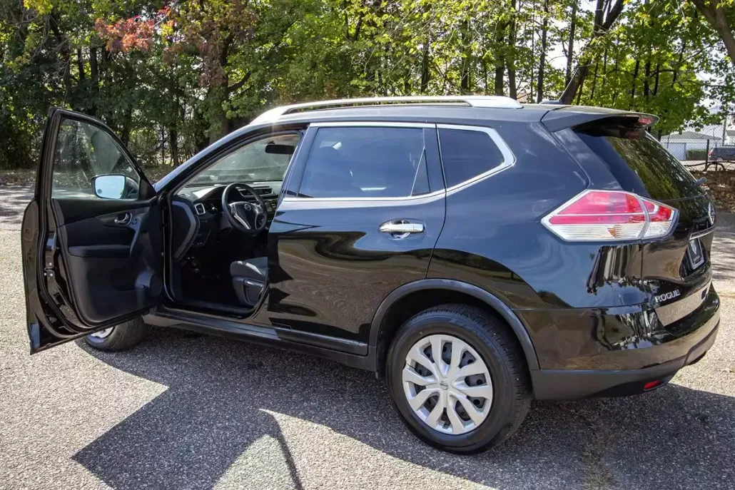 2016 Nissan Rogue S photo 1