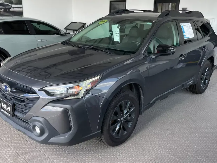 2023 Subaru Outback Onyx Edition photo 1