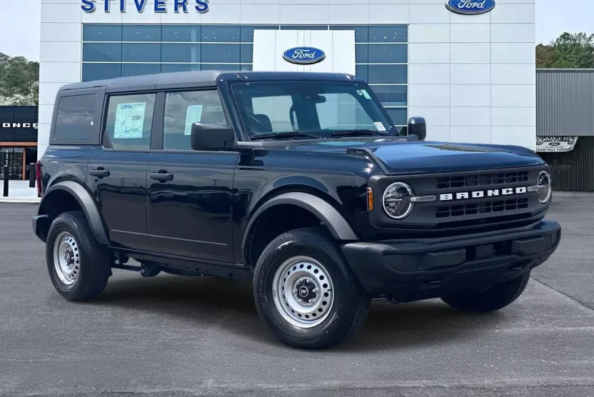 2025 Ford Bronco Base photo 1