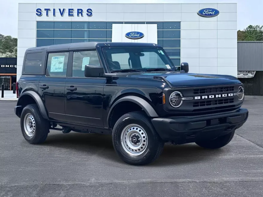2025 Ford Bronco Base photo 1
