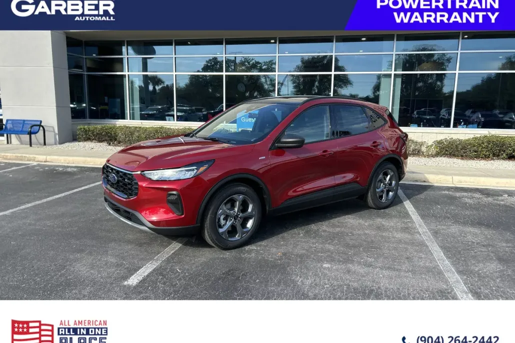 2025 Ford Escape ST-Line photo 1