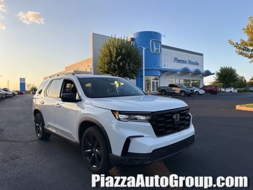 2025 Honda Pilot Black Edition photo 1