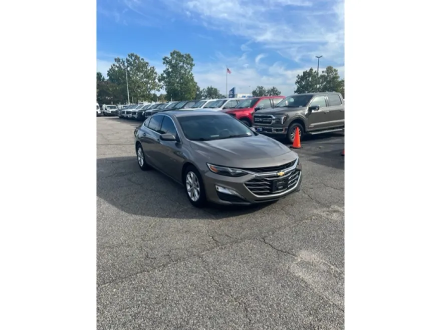 2020 Chevrolet Malibu 1LT photo 1