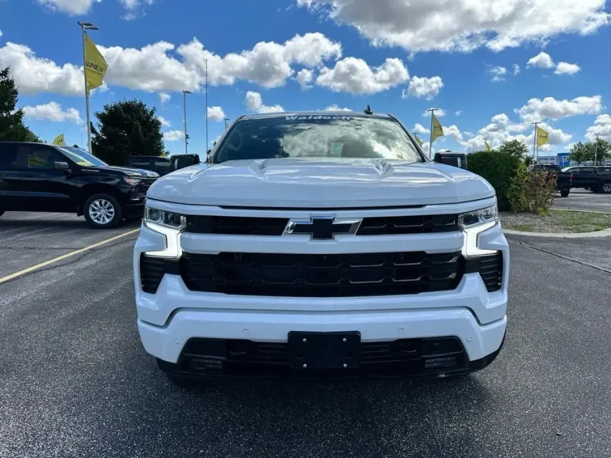 2025 Chevrolet Silverado 1500 RST photo 1