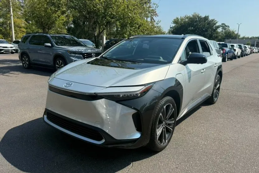 2024 Toyota bZ4X Limited photo 1