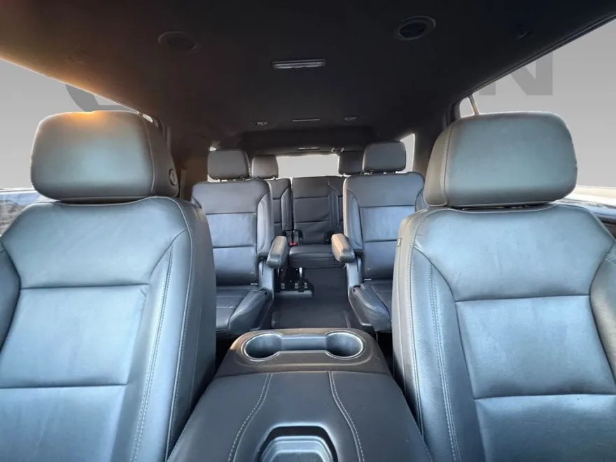 2021 Chevrolet Tahoe LT photo 1