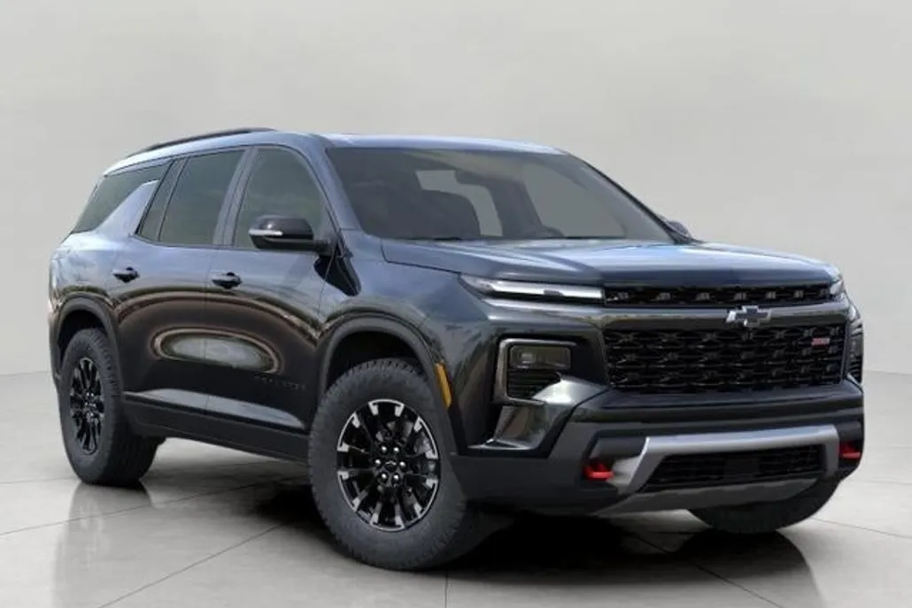2026 Chevrolet Traverse Z71 photo 1