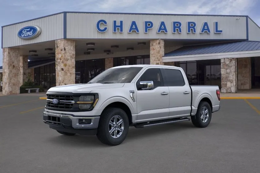 2025 Ford F-150 XLT photo 1