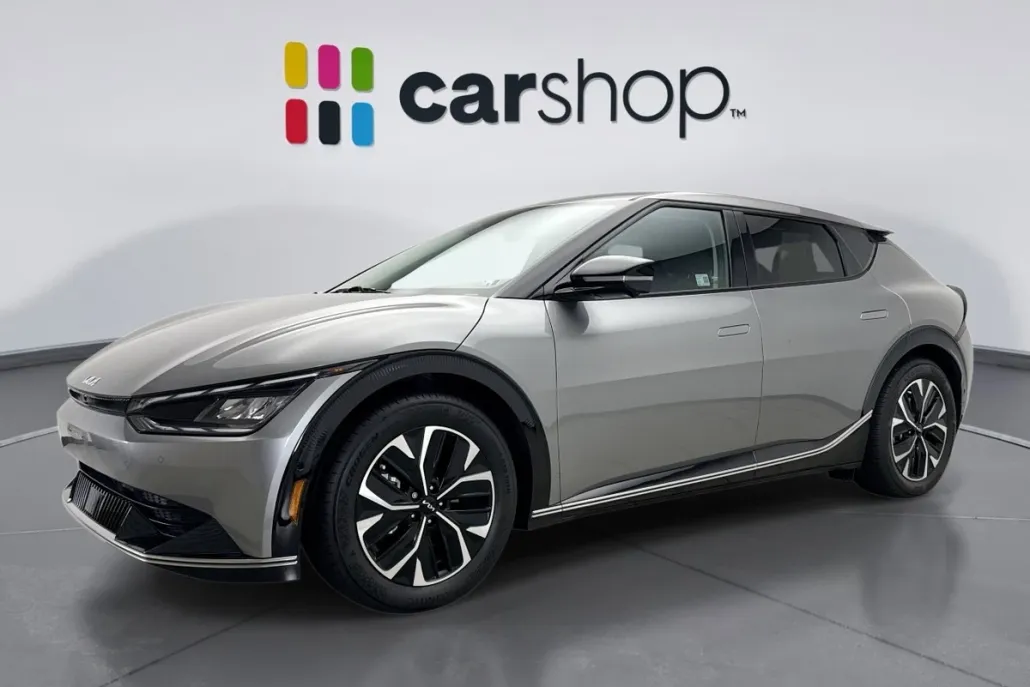 2022 Kia EV6 Wind photo 1