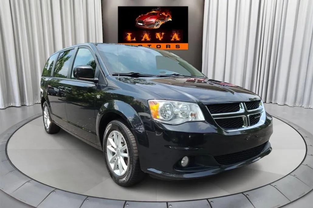 2019 Dodge Grand Caravan SE photo 1