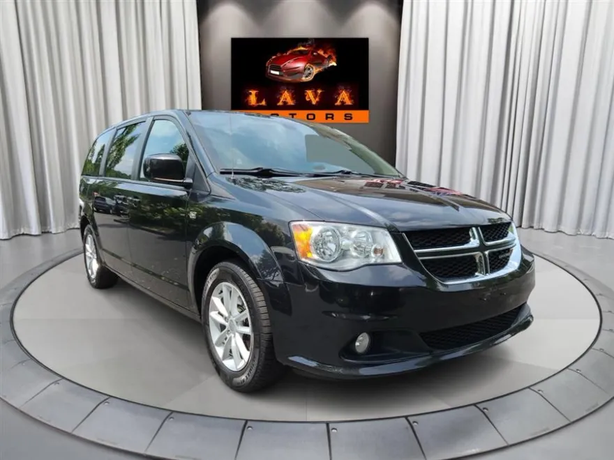 2019 Dodge Grand Caravan SE photo 1