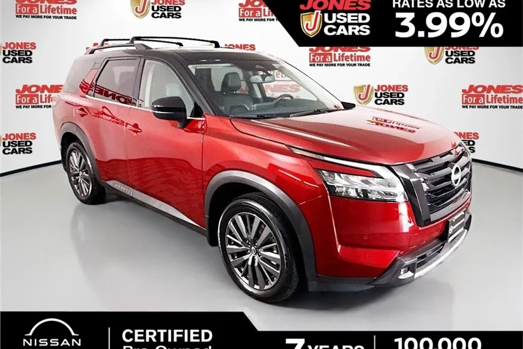 2022 Nissan Pathfinder SL photo 1