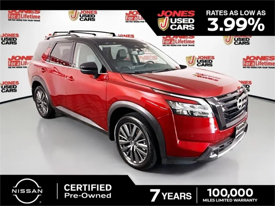 2022 Nissan Pathfinder SL photo 1
