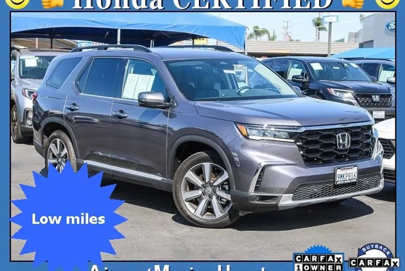 2024 Honda Pilot Touring photo 1