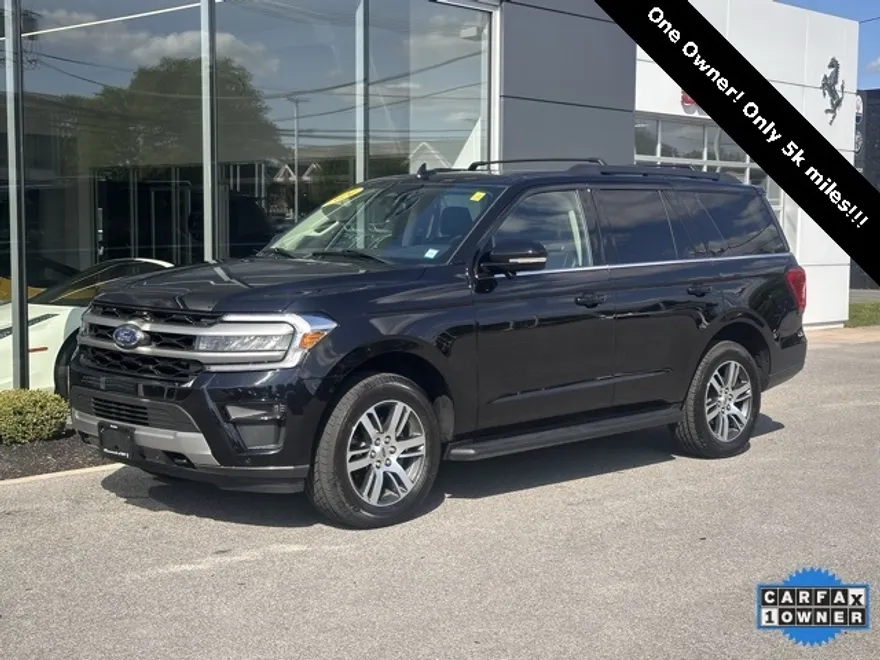 2024 Ford Expedition XLT photo 1