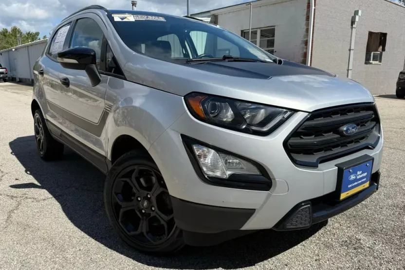 2022 Ford EcoSport SES photo 1