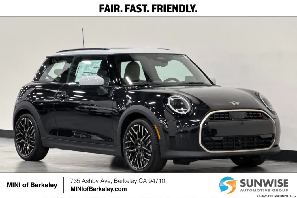2025 Mini Cooper 2 Door Hardtop Iconic photo 1