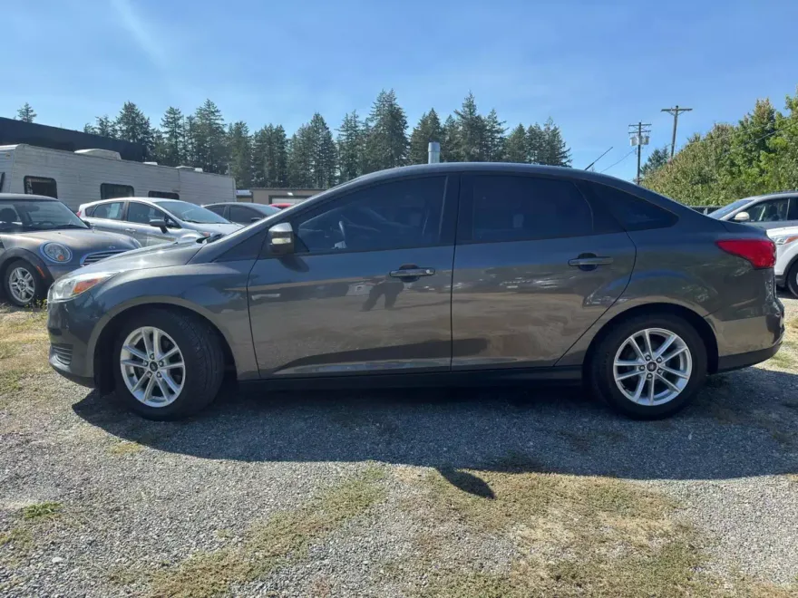 2015 Ford Focus Sedan photo 1