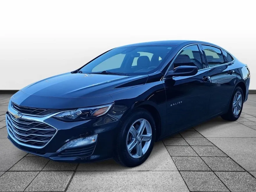 2023 Chevrolet Malibu 1LT photo 1