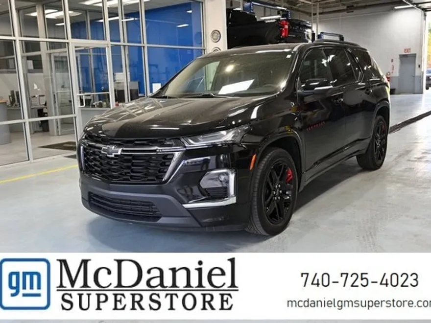 2023 Chevrolet Traverse Premier photo 1