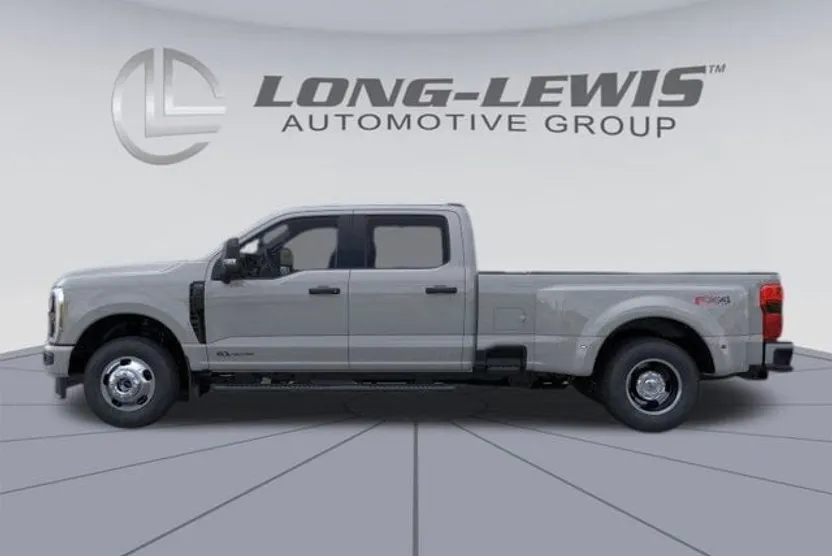 2026 Ford F-350 photo 1