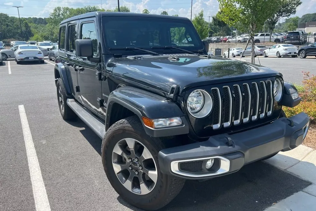 2022 Jeep Wrangler Unlimited Sahara photo 1