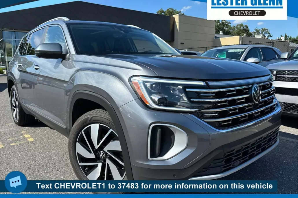 2024 Volkswagen Atlas SEL photo 1
