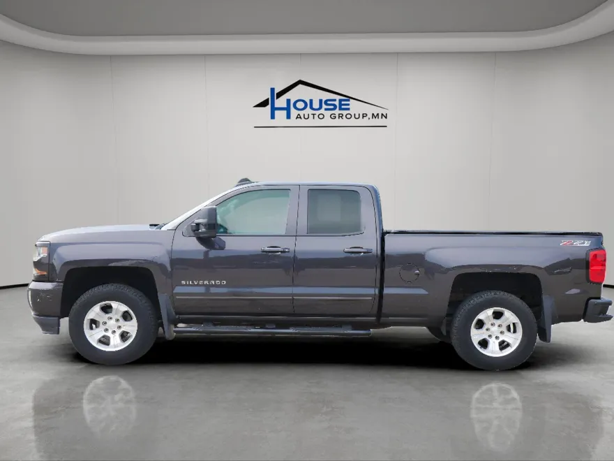 2016 Chevrolet Silverado 1500 LT photo 1