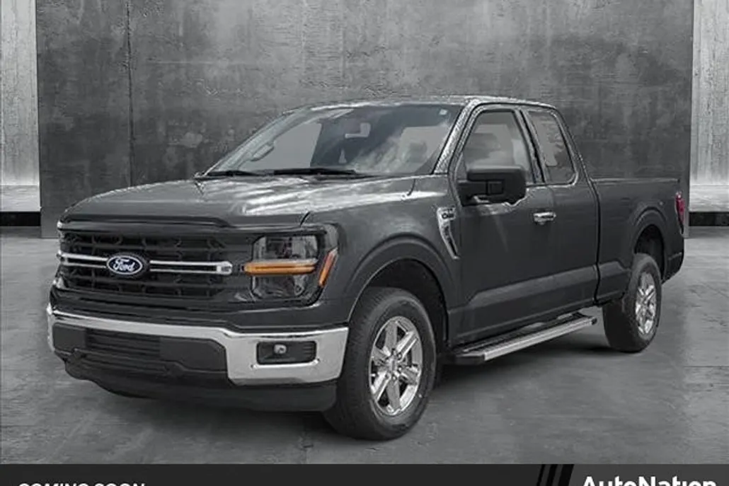 2025 Ford F-150 XLT photo 1
