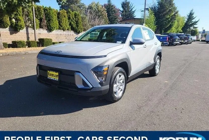 2026 Hyundai Kona SE photo 1