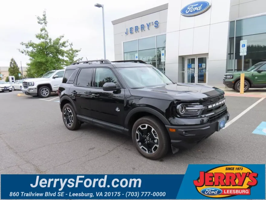 2023 Ford Bronco Sport Outer Banks photo 1