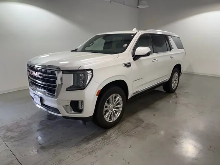 2023 Gmc Yukon SLT photo 1