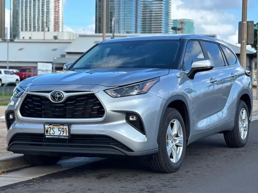 2024 Toyota Highlander Platinum photo 1