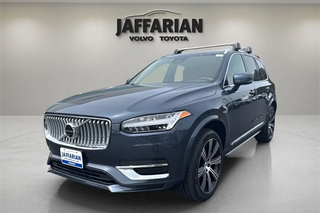 2023 Volvo XC90 Recharge T8 Plus photo 1