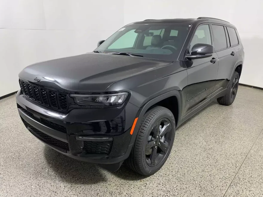 2025 Jeep Grand Cherokee Limited photo 1